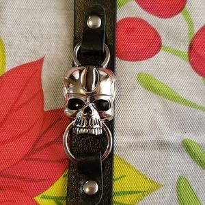 NWOT SKULL BRACELET/ BAND